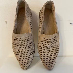 Tan flats by Chinese Laundry